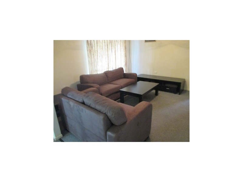 17 LEWIS STREET, Roma QLD 4455