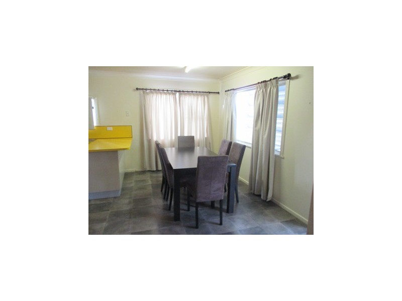 17 LEWIS STREET, Roma QLD 4455