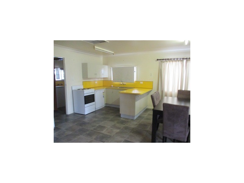 17 LEWIS STREET, Roma QLD 4455