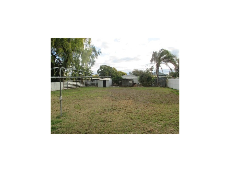 17 LEWIS STREET, Roma QLD 4455