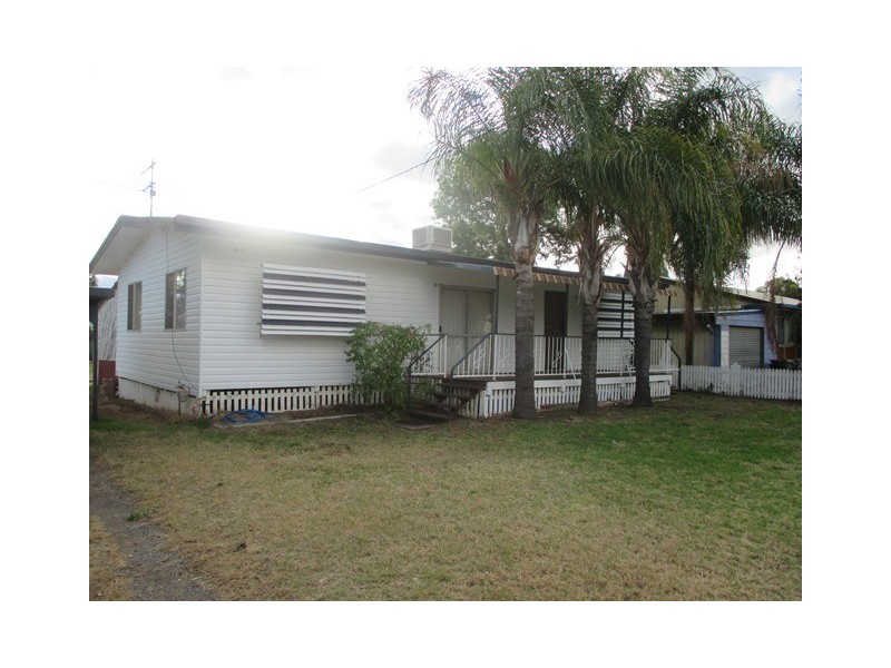 17 LEWIS STREET, Roma QLD 4455