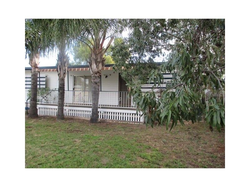 17 LEWIS STREET, Roma QLD 4455