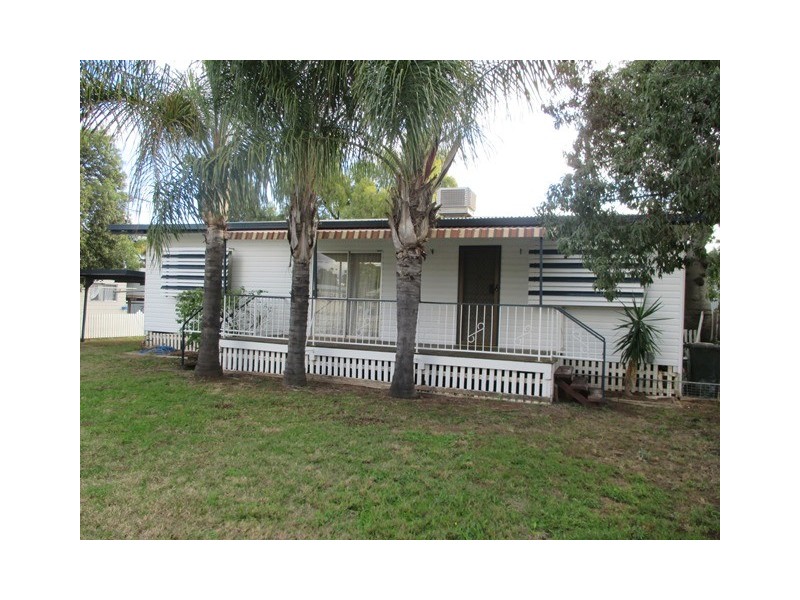 17 LEWIS STREET, Roma QLD 4455