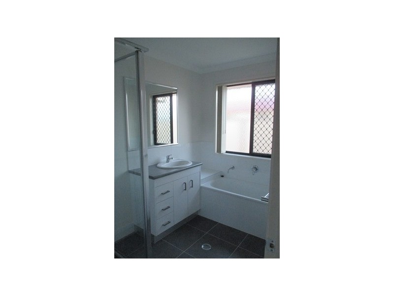 3 Dobel Way, Roma QLD 4455