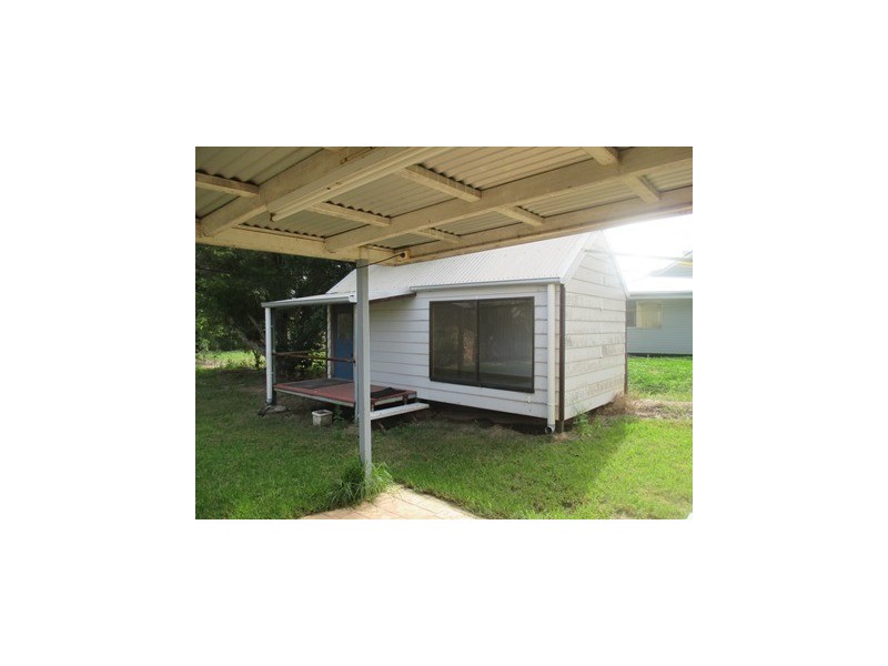 114 Northern Road, Roma QLD 4455