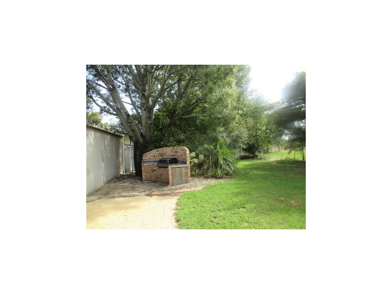 114 Northern Road, Roma QLD 4455