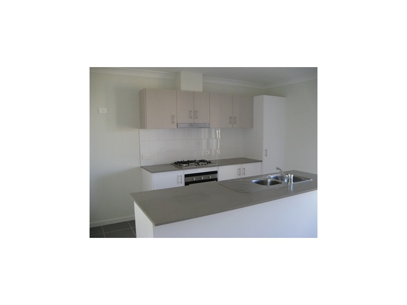 96 Currey Street, Roma QLD 4455