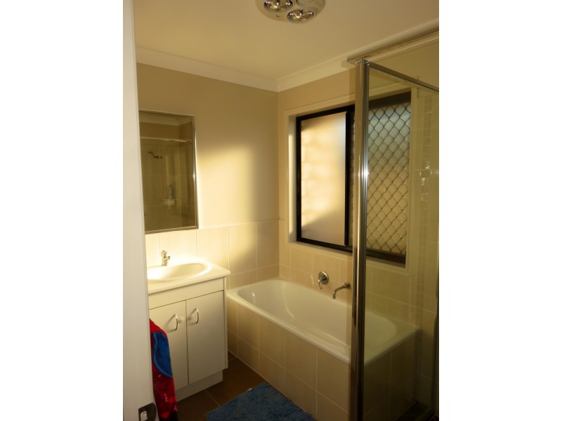 67 Taylor Street, Roma QLD 4455
