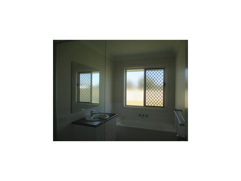 78 Taylor Street, Roma QLD 4455