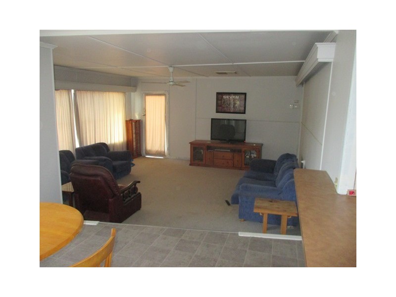 106 MISCAMBLE STREET, Roma QLD 4455