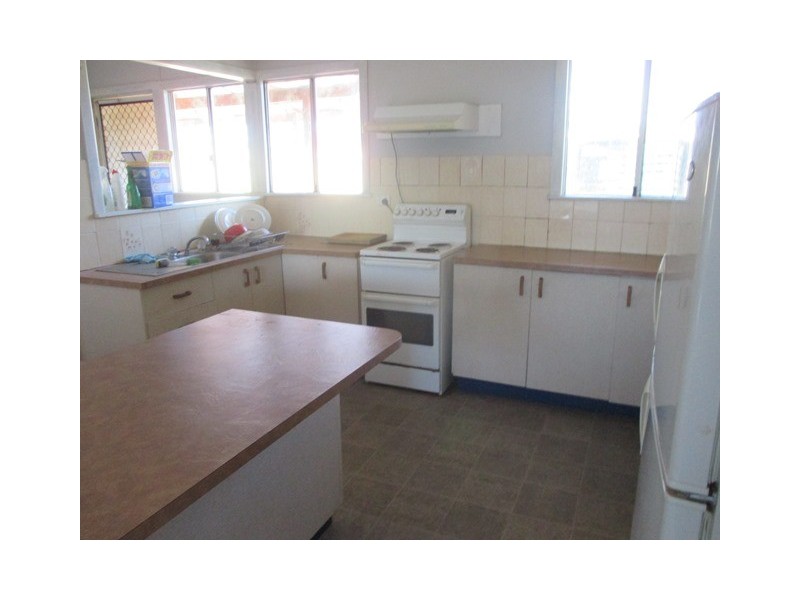 106 MISCAMBLE STREET, Roma QLD 4455