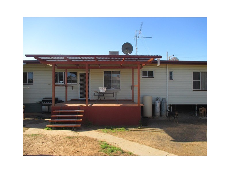 106 MISCAMBLE STREET, Roma QLD 4455