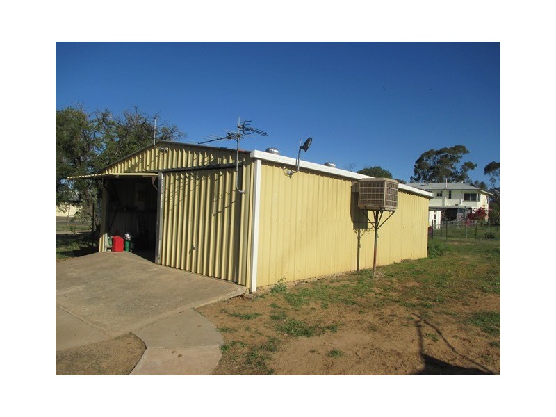 106 MISCAMBLE STREET, Roma QLD 4455