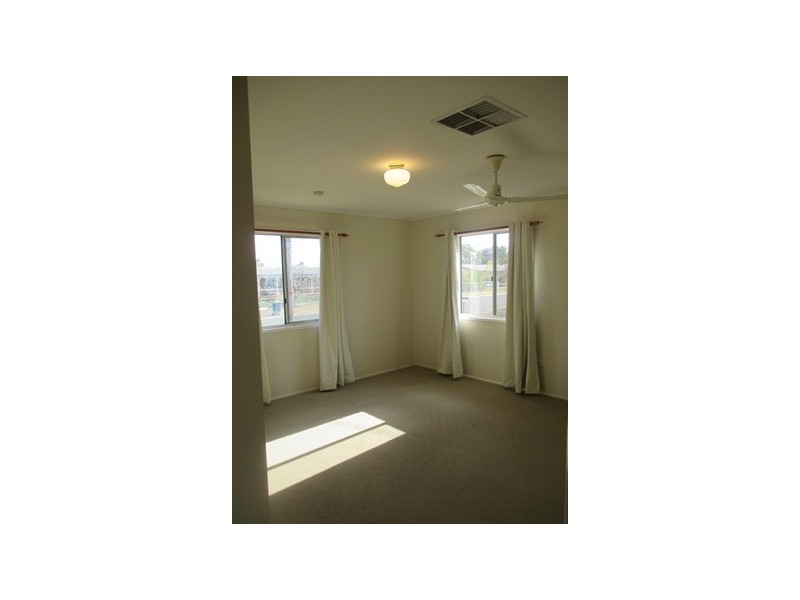 29 Derry Street, Roma QLD 4455