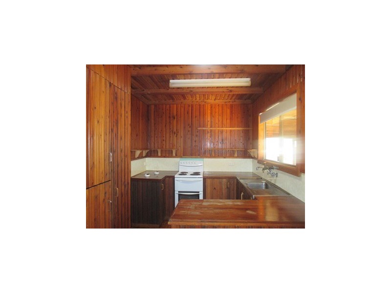 21 BASS STREET, Yuleba QLD 4427