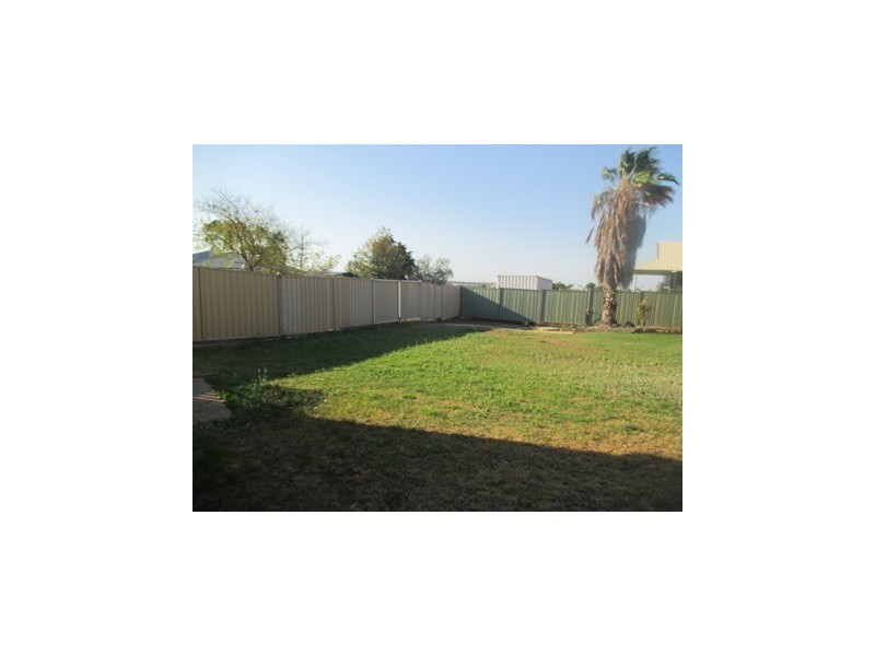 18 KARALEE COURT, Roma QLD 4455