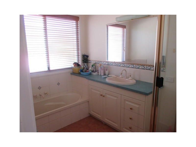 765 Six Mile Road, Roma QLD 4455