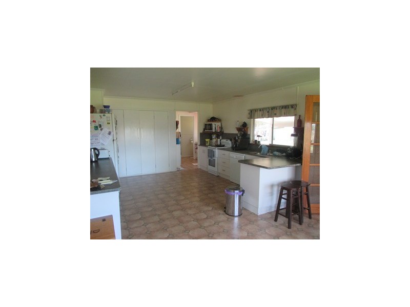 8465 CARNARVON HIGHWAY, Injune QLD 4454