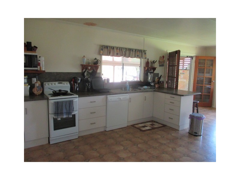 8465 CARNARVON HIGHWAY, Injune QLD 4454