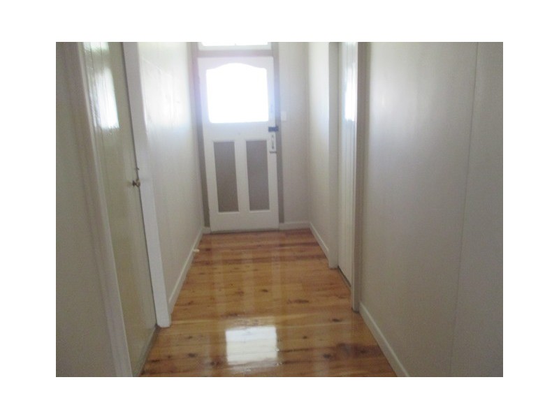 27 QUEEN STREET, Roma QLD 4455