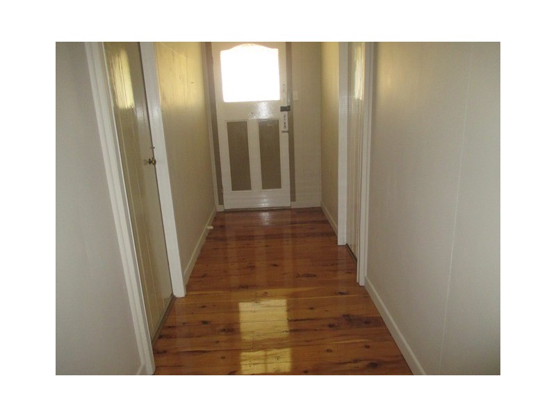 27 QUEEN STREET, Roma QLD 4455