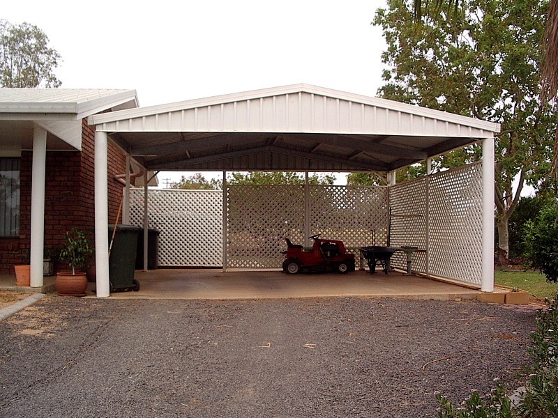 10 FERRIER STREET, Roma QLD 4455