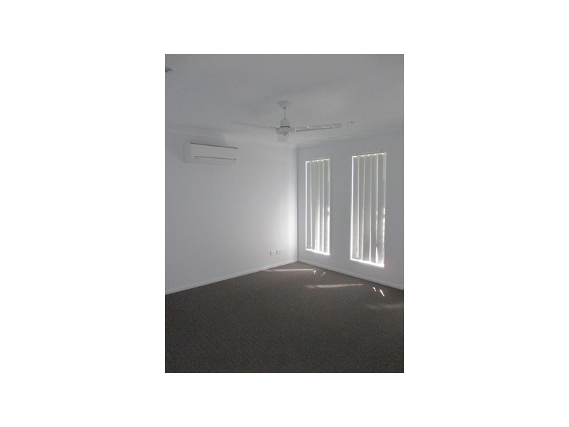 79 Currey Street, Roma QLD 4455