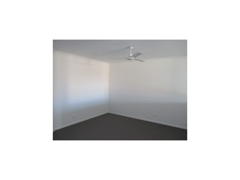 79 Currey Street, Roma QLD 4455