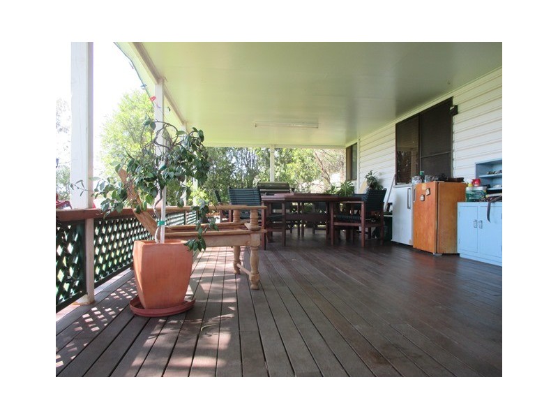 2 BORLAND STREET, Roma QLD 4455