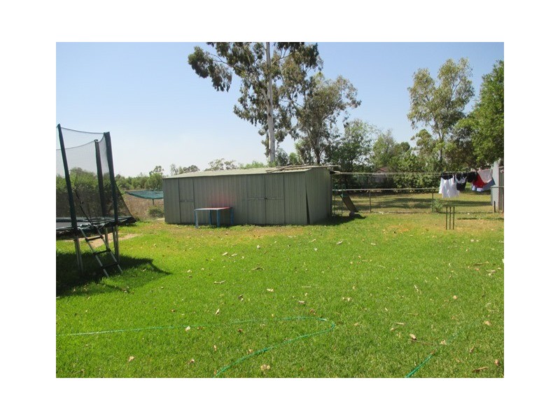 2 BORLAND STREET, Roma QLD 4455