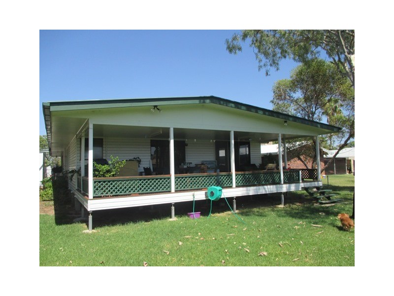 2 BORLAND STREET, Roma QLD 4455