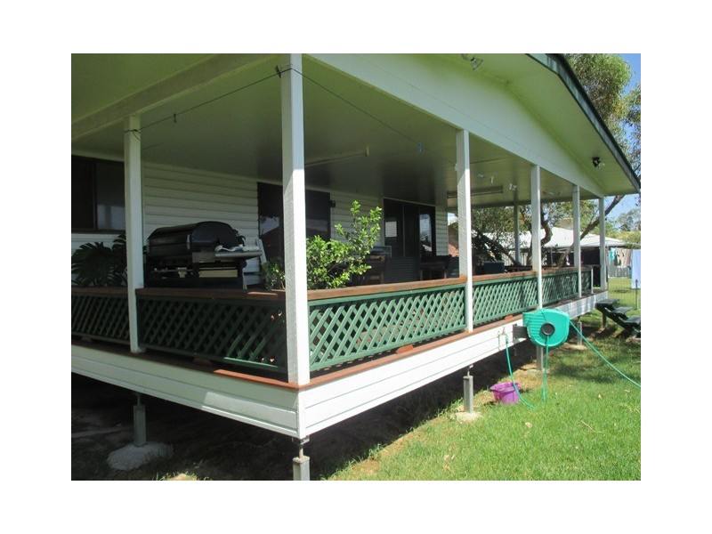 2 BORLAND STREET, Roma QLD 4455