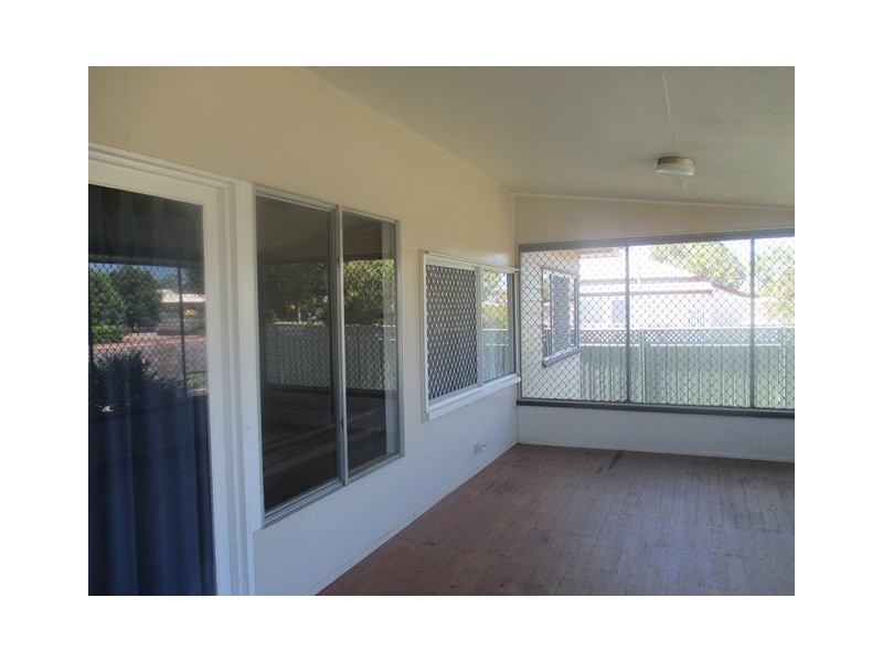 36 DUKE STREET, Roma QLD 4455