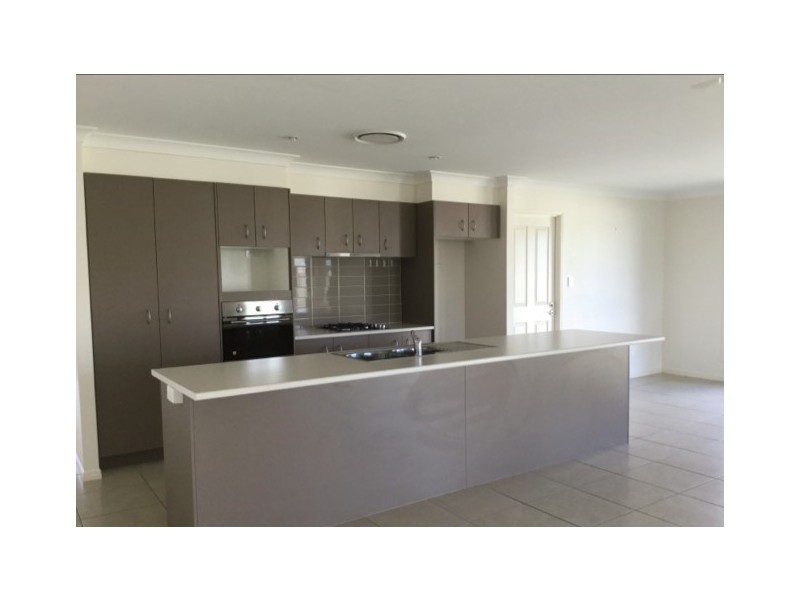 26 Everingham Avenue, Roma QLD 4455