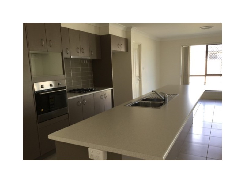 26 Everingham Avenue, Roma QLD 4455