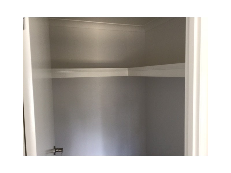 2 Lomandra Av, Roma QLD 4455