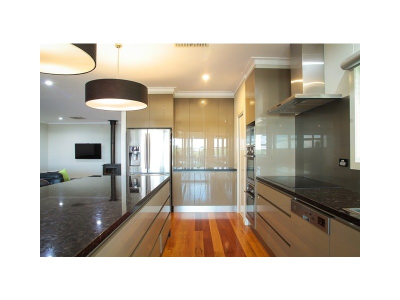 120 Bourne Drive, Roma QLD 4455