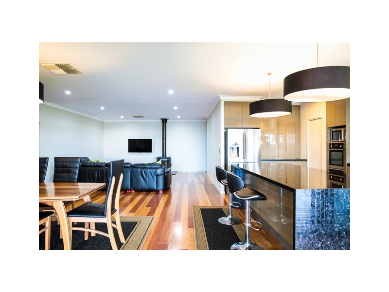 120 Bourne Drive, Roma QLD 4455