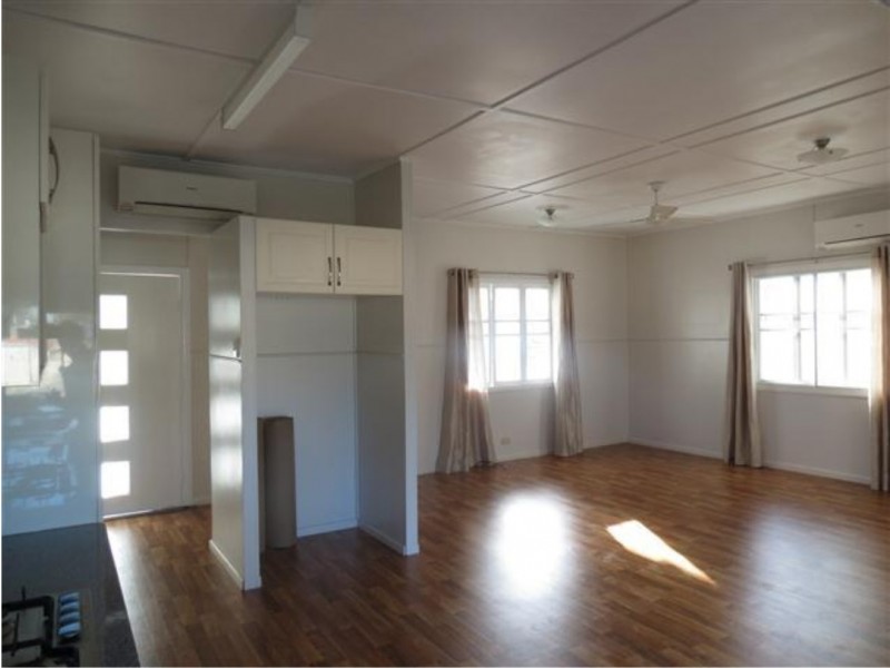 7 Queen Street, Roma QLD 4455