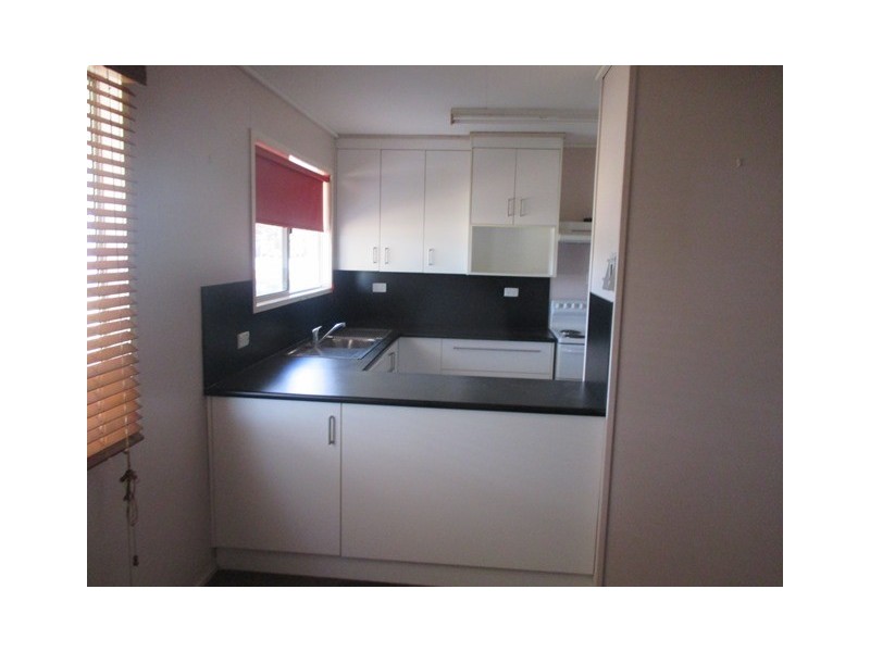 17 Chrystal Street, Roma QLD 4455