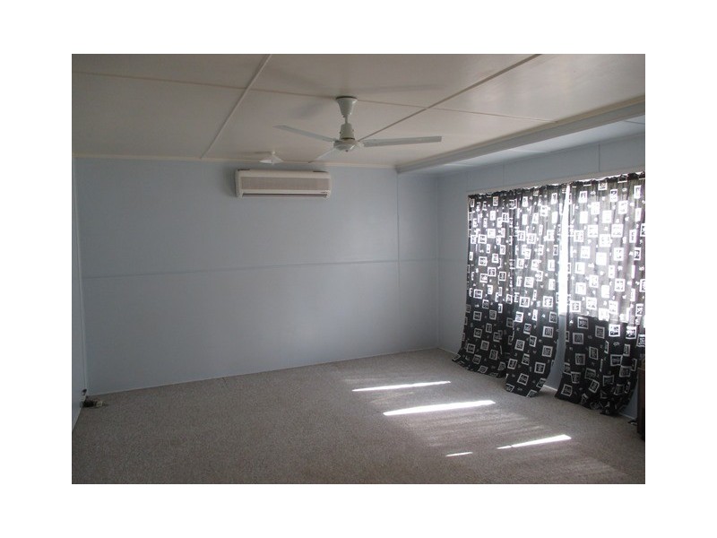 4 Howard Street, Roma QLD 4455
