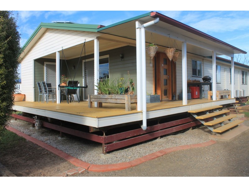 13 KARALEE COURT, Roma QLD 4455