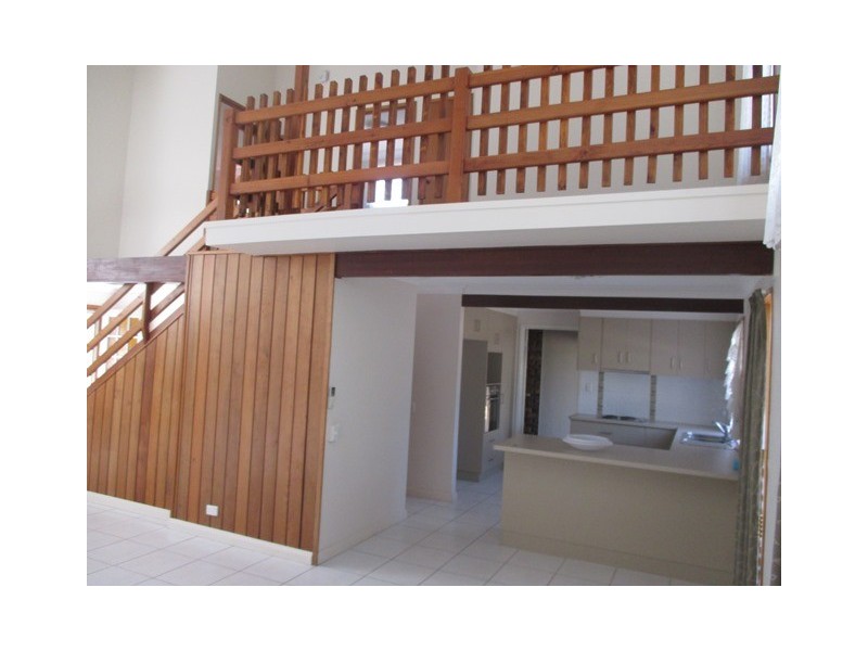 22 Alexandra Ave, Roma QLD 4455