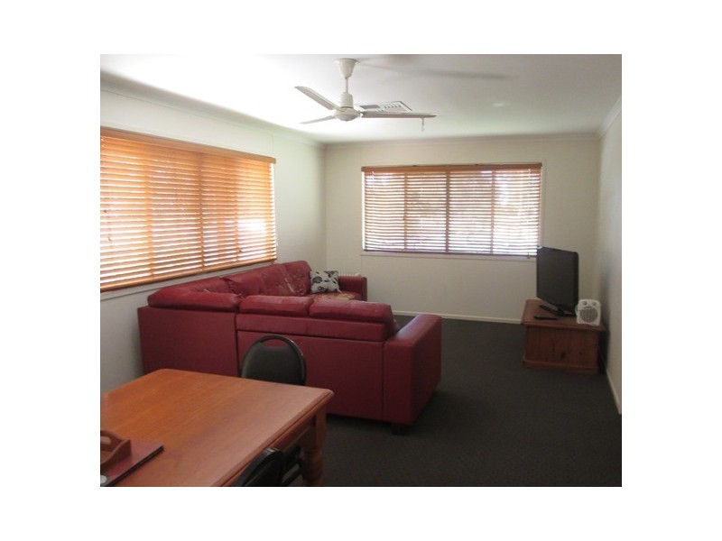 39 Northern Road, Roma QLD 4455