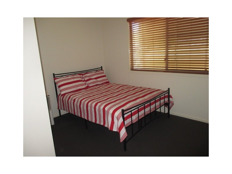 39 Northern Road, Roma QLD 4455