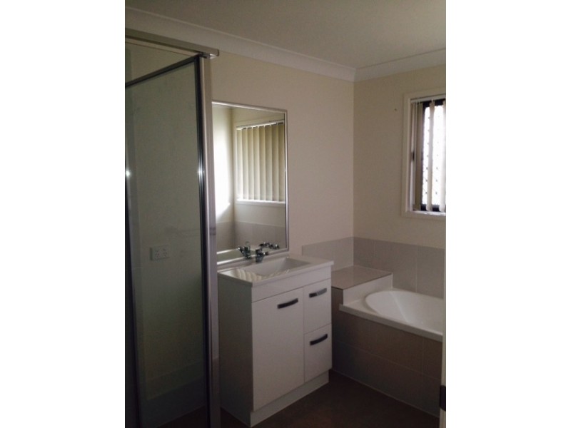 2 Olsen Court, Roma QLD 4455