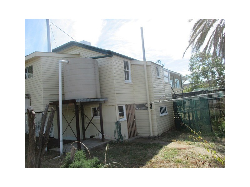 134 Arthur Street, Roma QLD 4455