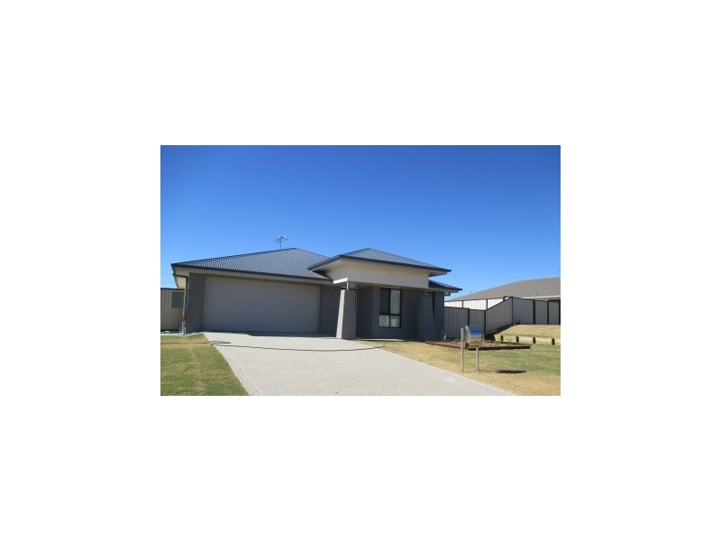 79 Wheeler Drive, Roma QLD 4455
