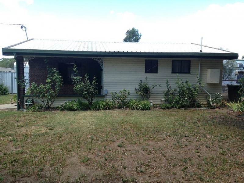 24 RAILWAY PARADE, Injune QLD 4454