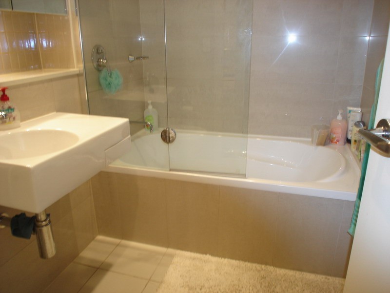 4/21 Angas Street, Meadowbank NSW 2114